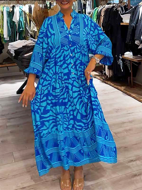 Taylor | Dress with Loose V-Neck and Print
