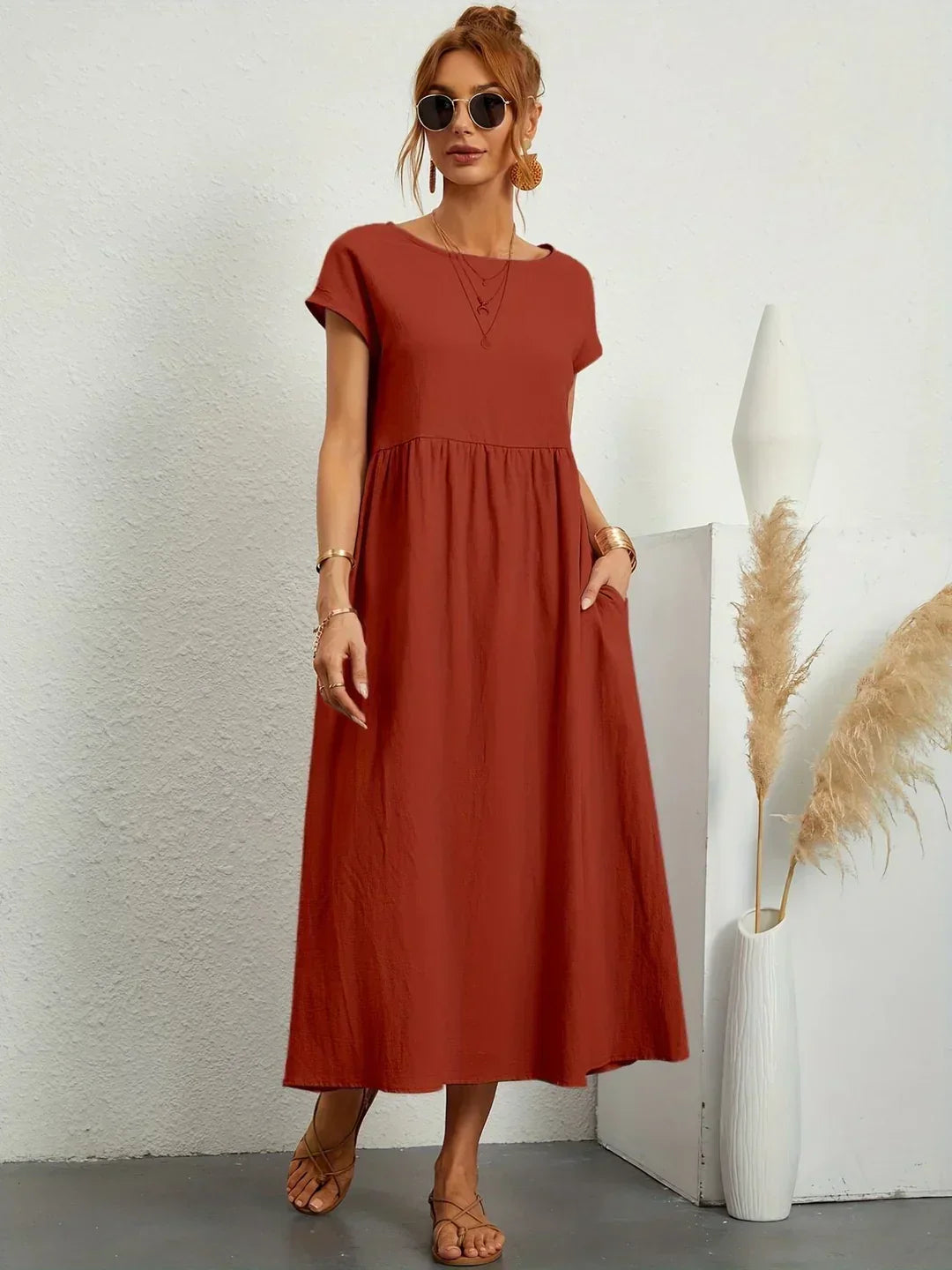 Juliana | Timeless Elegance Fluid Midi Dress