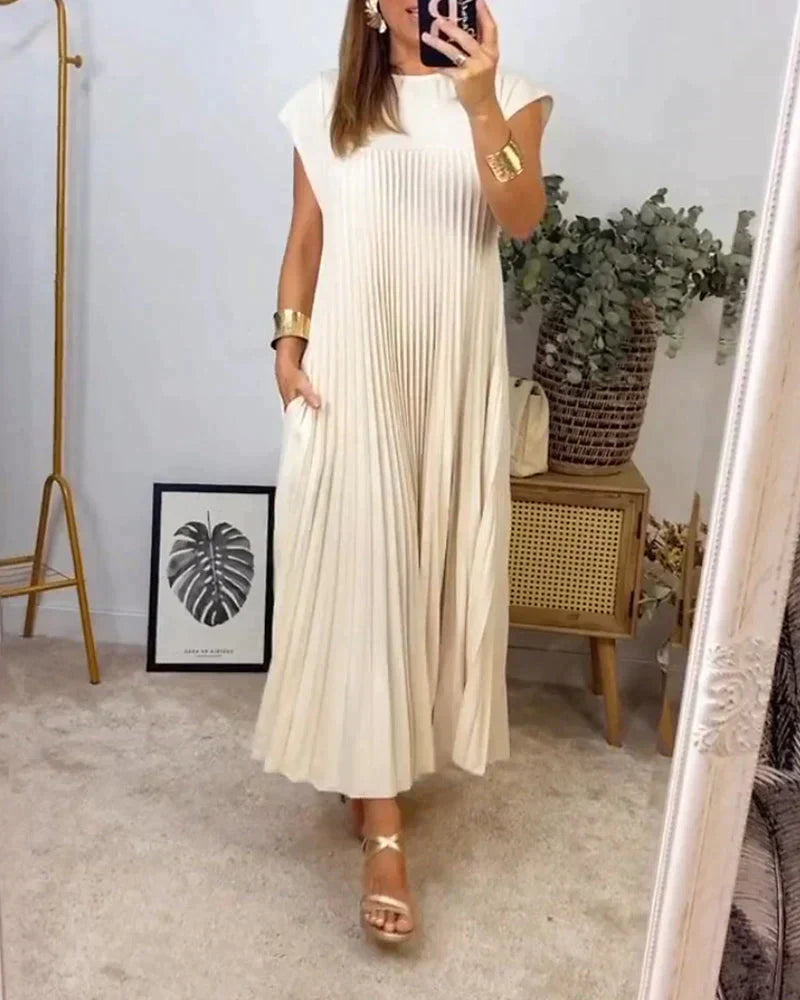 Finley | Sleeveless Pleated Dress