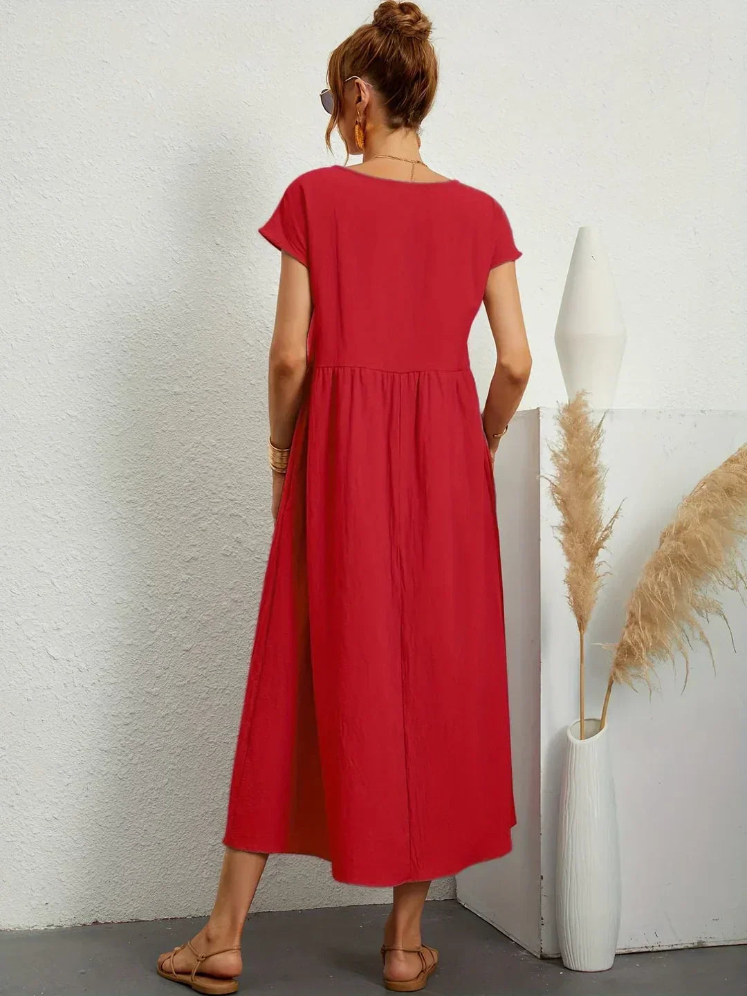 Juliana | Timeless Elegance Fluid Midi Dress