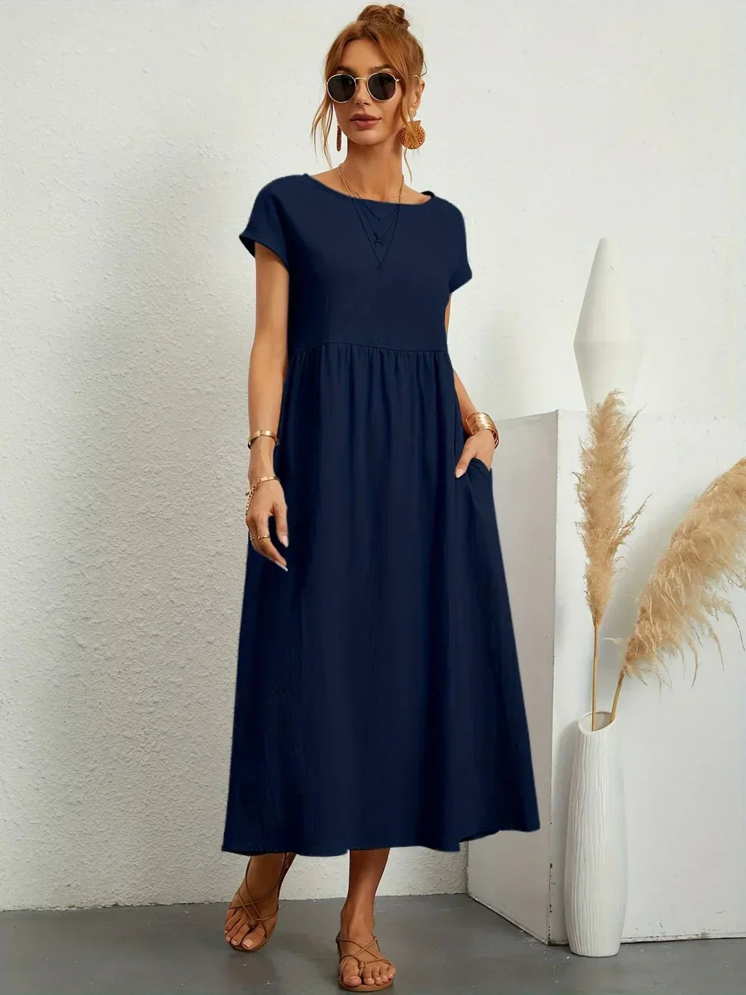Juliana | Timeless Elegance Fluid Midi Dress
