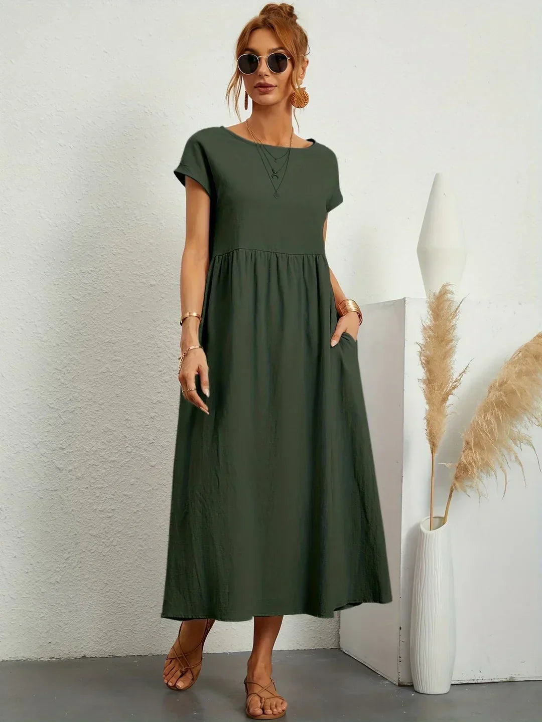 Juliana | Timeless Elegance Fluid Midi Dress