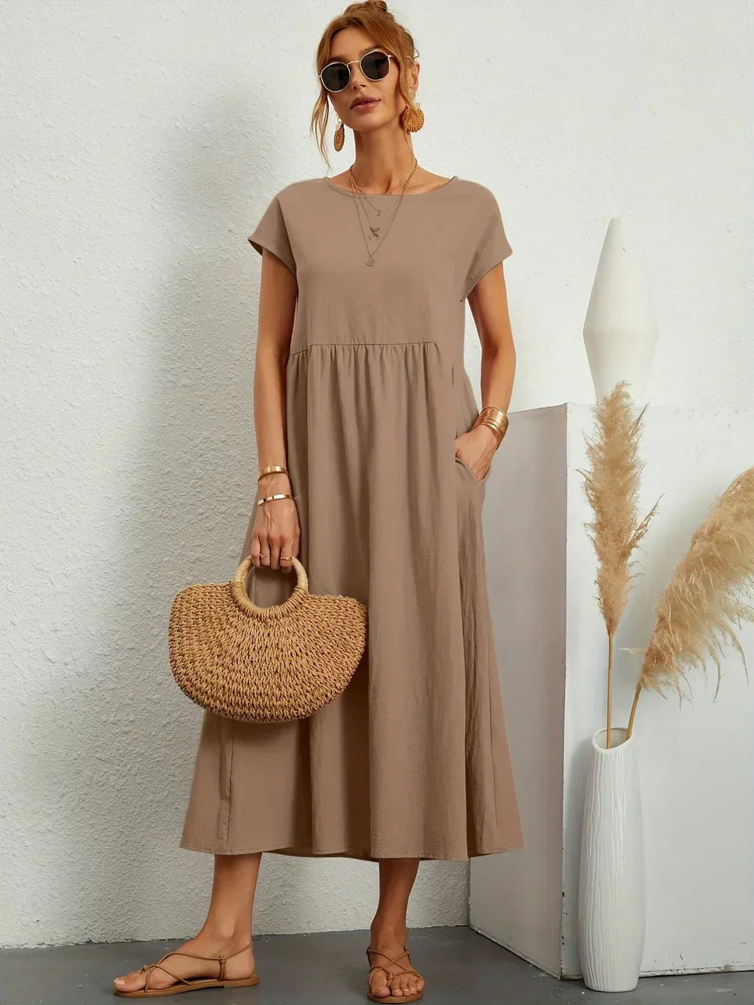 Juliana | Timeless Elegance Fluid Midi Dress