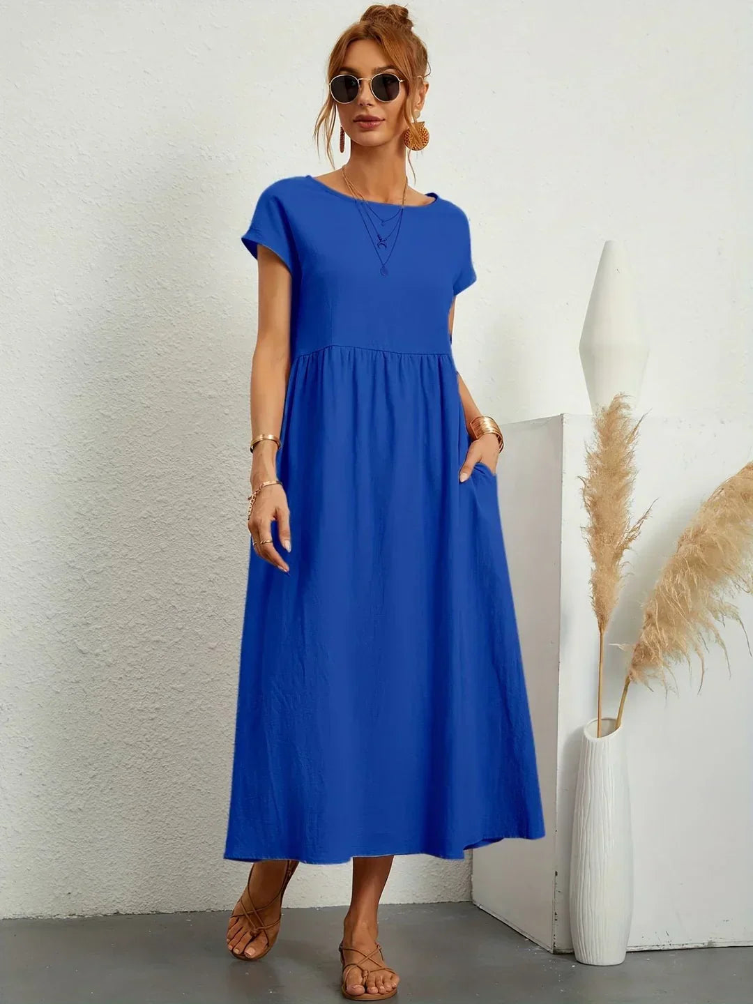 Juliana | Timeless Elegance Fluid Midi Dress