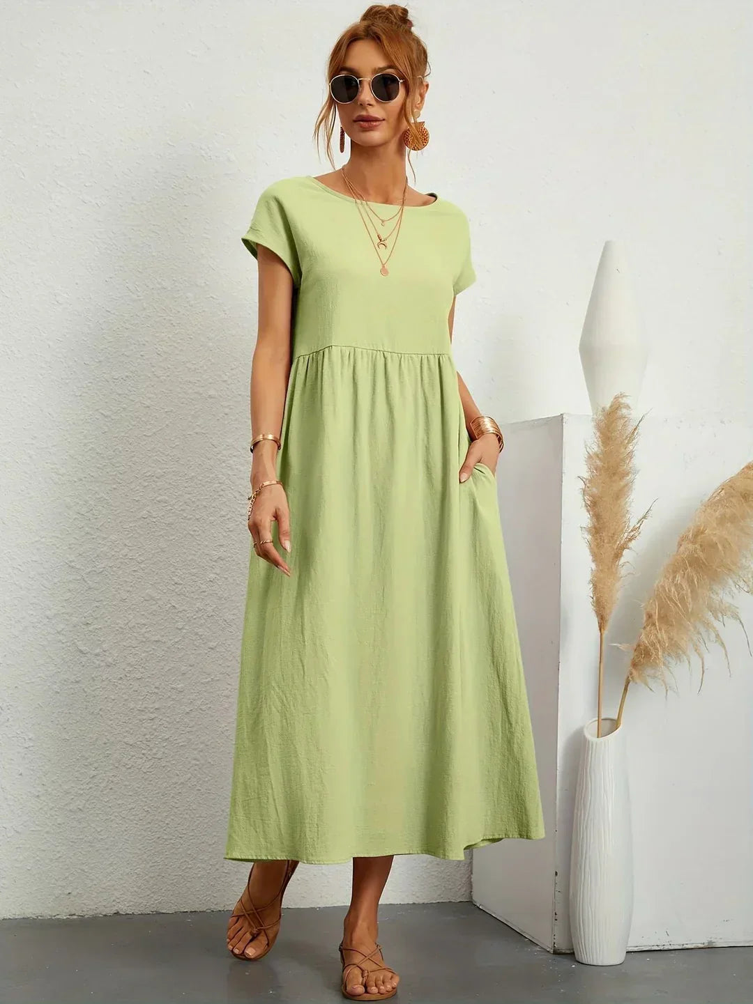 Juliana | Timeless Elegance Fluid Midi Dress