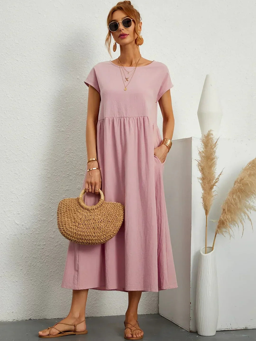 Juliana | Timeless Elegance Fluid Midi Dress