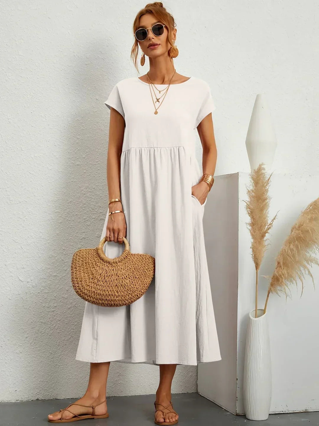 Juliana | Timeless Elegance Fluid Midi Dress