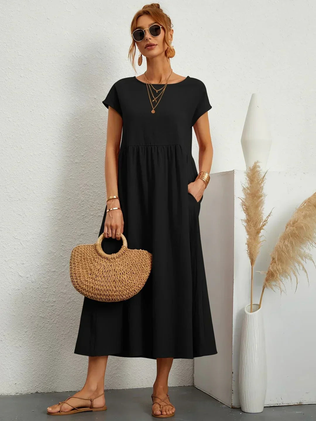 Juliana | Timeless Elegance Fluid Midi Dress