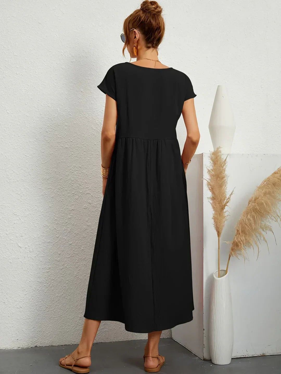 Juliana | Timeless Elegance Fluid Midi Dress